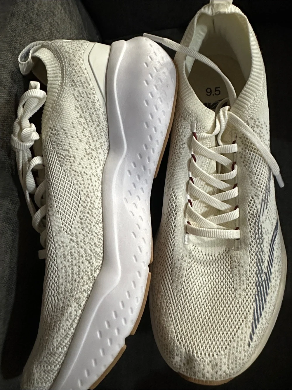 Avia Women’s Lightweight Knit White Athletic Sneakers 9.5